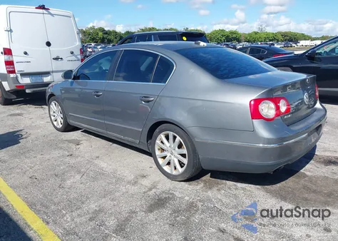 2006 Volkswagen Passat 2.0T z USA, uszkodzony, nr VIN WVWEK73C46P068073